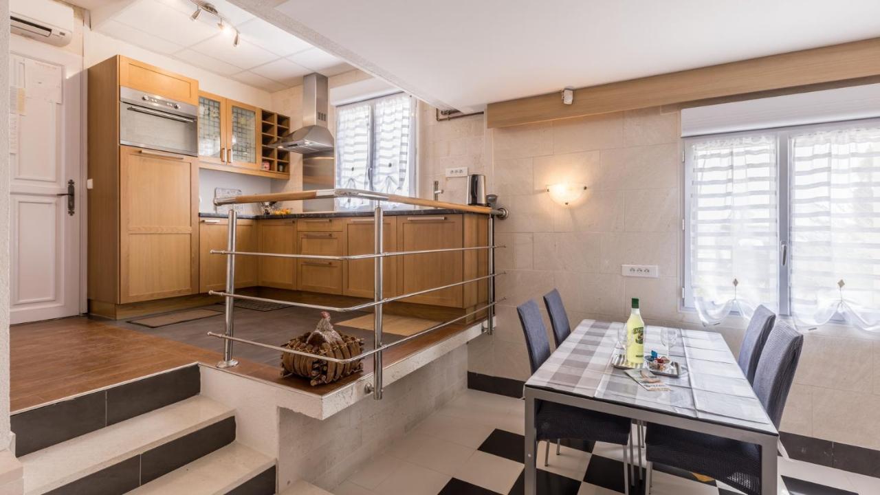 Apartments Katarina Trogir Buitenkant foto